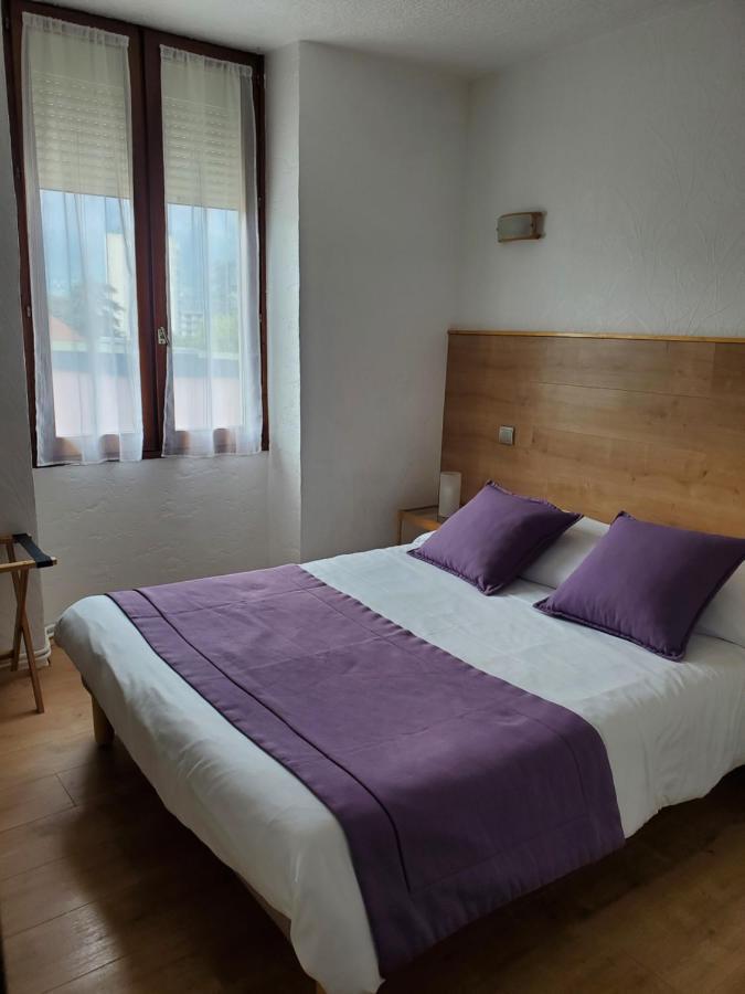 Hotel Du Midi Domène Esterno foto